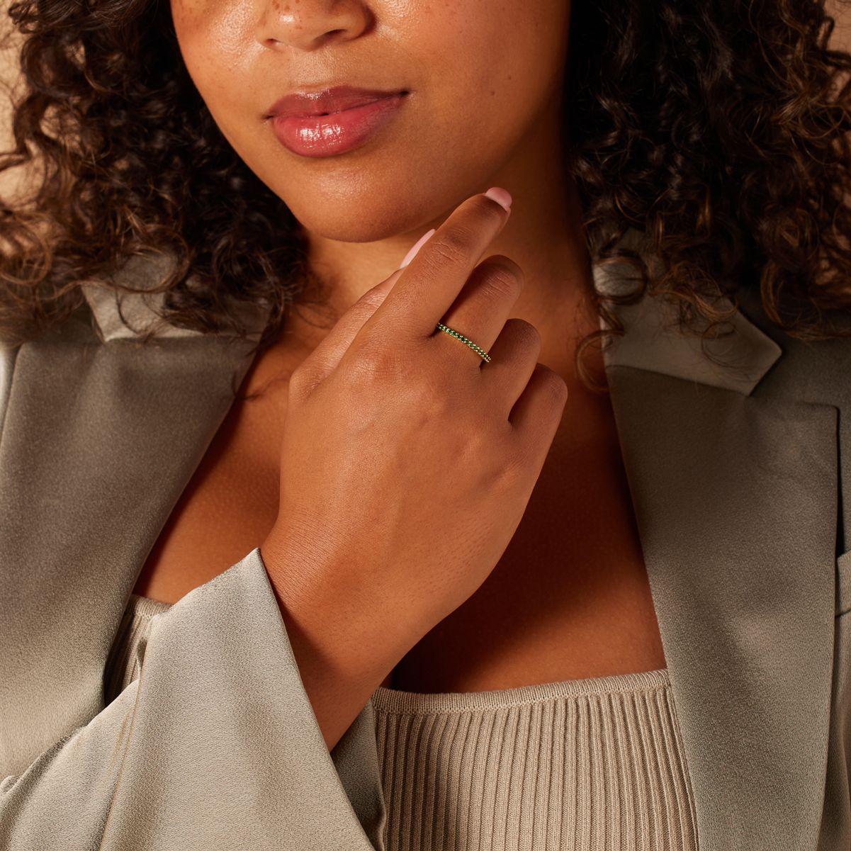 Silberner goldbeschichteter Ring mit Zirkonia für Damen