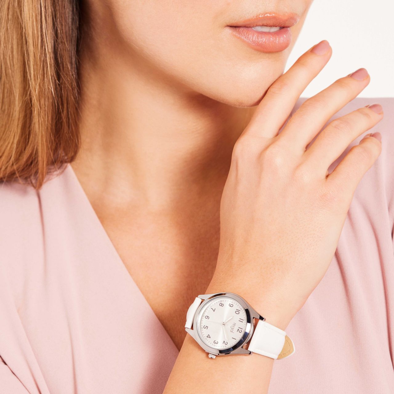 Regal Damen-Armbanduhr mit einem weißen Armband aus PU-Leder