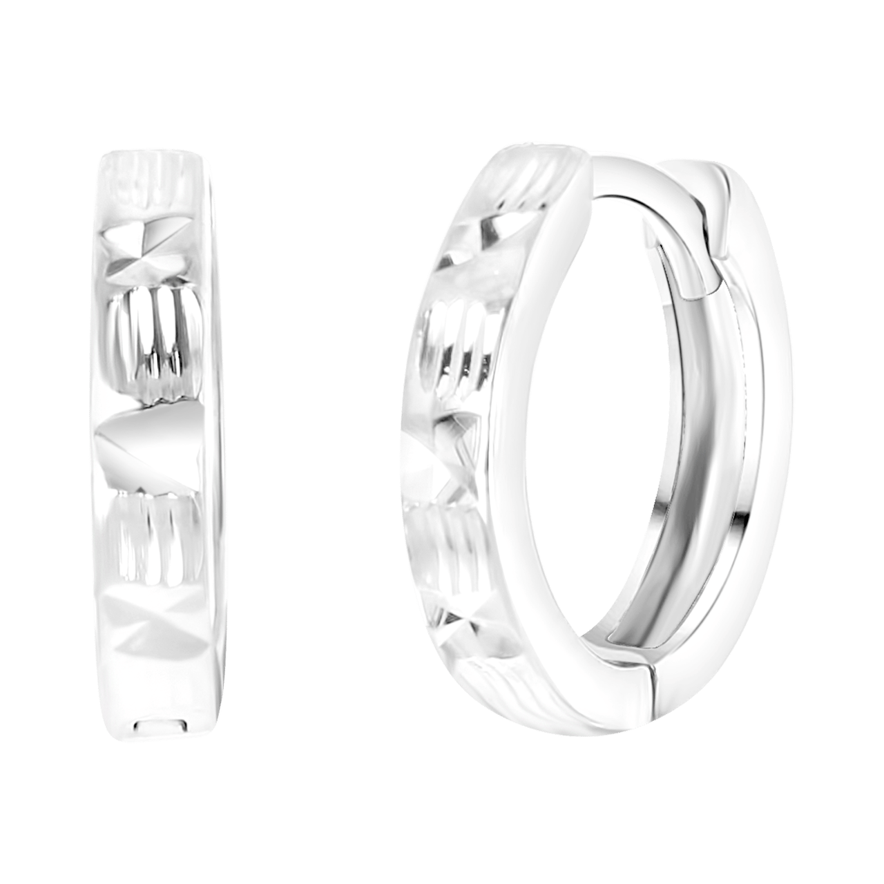 Zilveren oorbellen bewerkt