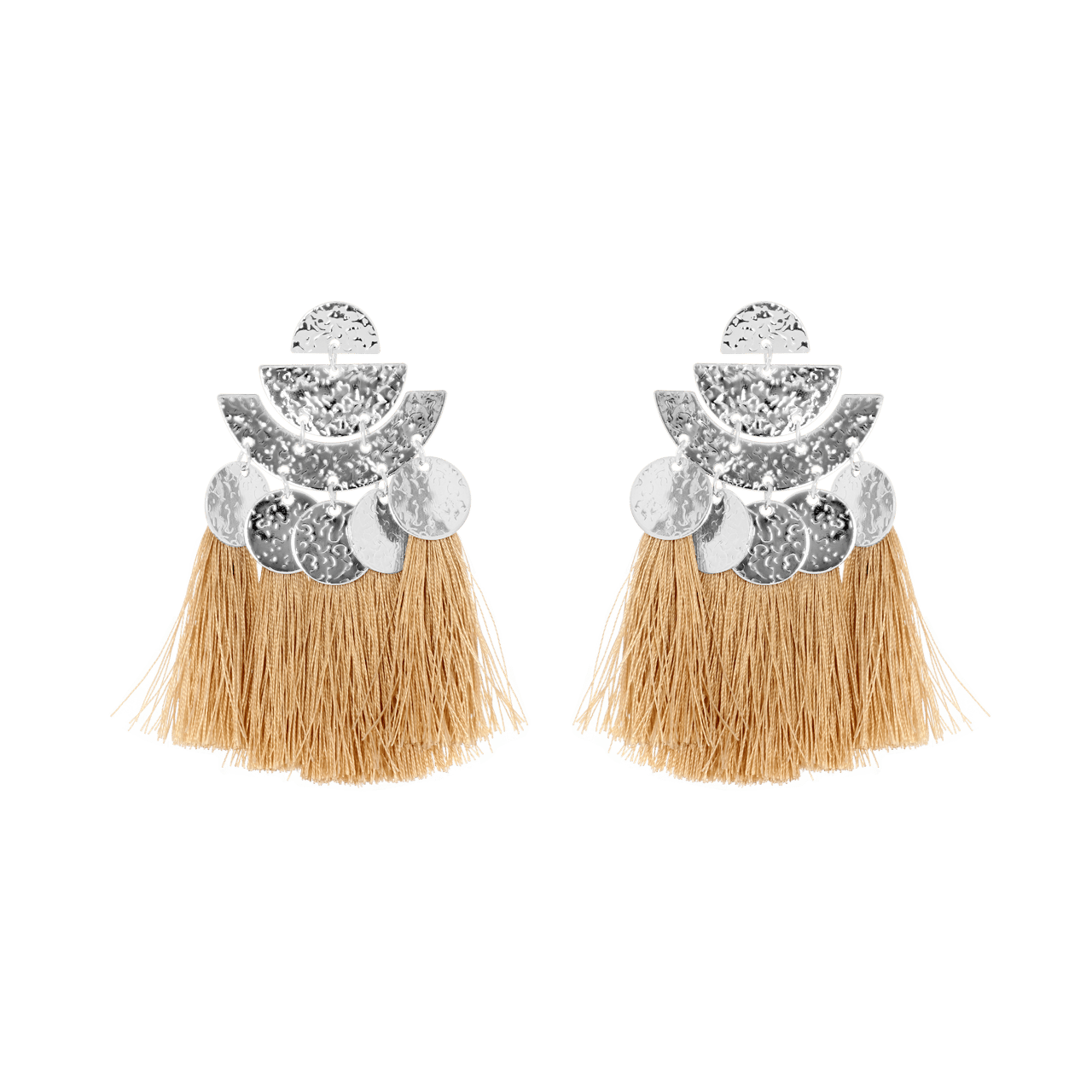Zilverkleurige byoux statement oorbellen beige