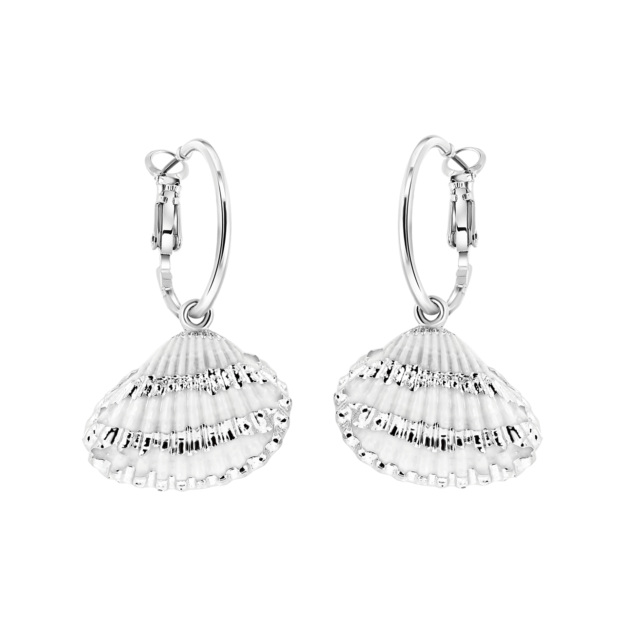 Zilverkleurige bijoux oorbellen met schelp