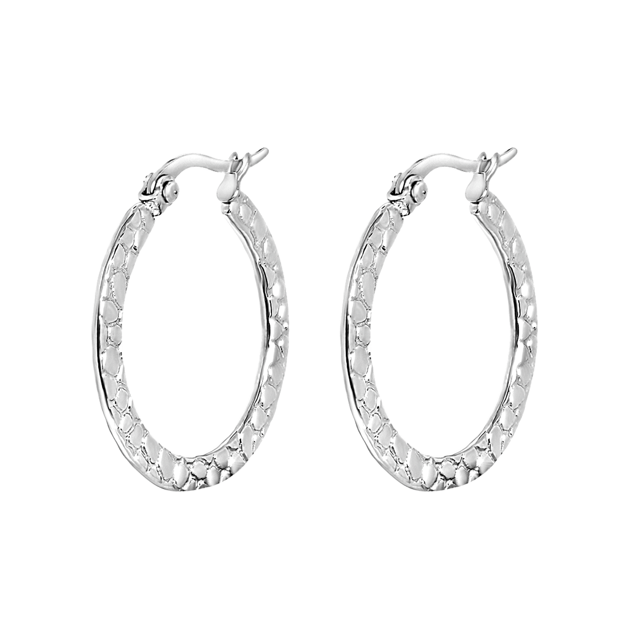 Gerecycleerd stalen oorbellen bewerkt