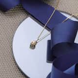9 karaat ketting met swirl hanger zirkonia voor dames