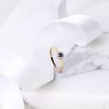 14K geelgouden ring saffier en 12 diamanten 0,08ct
