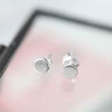 Silberne Ohrringe rund 5 mm rhodiniert