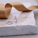 Diamond Luxury 14 karaat witgouden oorringen met diamant 0.15ct voor dames
