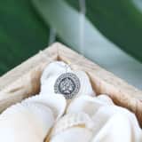 925 Silberkette und Anhänger, Münze, Queen, Bali