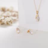 14K gouden ketting met hanger parel&diamant 0,01ct