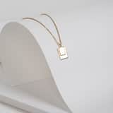Zilveren goldplated naamketting met hanger Romeinse krans voor dames