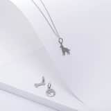 Zilveren hanger hond