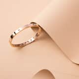 Guess stainless steel roseplated bangle bangle Heart