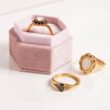Promise Ring: Vergoldeter Vintage-Edelstahlring in Schwarz