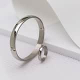 Gerecycled stainless steel ring met zirkonia