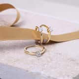 Gelbgoldener Solitärring mit Diamant (0,30ct).