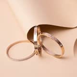 Guess stainless steel roséplated bangle met kristal voor dames