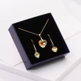 Zilveren goldplated oorringhangers hart met kristal voor dames