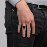 Goldplated herenzegelring met onyx