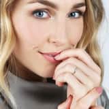 14 Karaat geelgouden ring met 3 diamanten 0,02ct