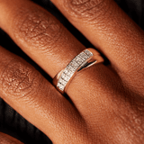 14 Karaat geelgouden ring met 18 diamanten 0,08ct