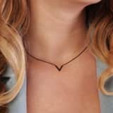 Zilveren blackplated ketting met hanger V voor dames
