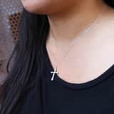 9 karaat ketting met hanger kruis wit voor dames