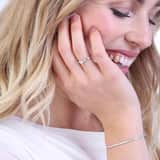 14 karaat witgouden ring entourage 15 diamanten 0,09ct