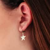 Goldfarbene Bijoux-Ohrringe, Stern
