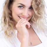 Zilveren ring met bedel alfabet