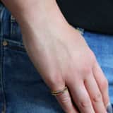 Goldfarbene Byoux Ringe mit bunten Steinchen