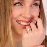 14 Karaat witgouden ring met 10 diamanten 0,10ct