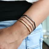 Armband aus Edelstahl, schwarz, Kugelkette/Steg, weißer Kristall