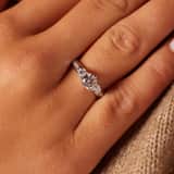 Silberner Ring mit Zirkonia