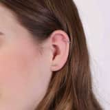 Zilveren earcuff gedraaid voor dames