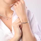 Gerecycled zilveren platte armband bewerkt