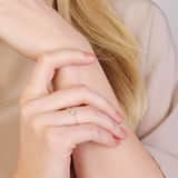 Ring, 585 Gelbgold, mit 31 Diamanten 0,05 kt, oval.