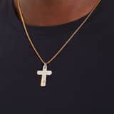 Vergoldete Kette aus recyceltem Edelstahl mit Kreuz