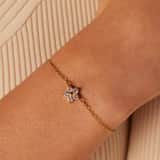Armband aus Edelstahl, vergoldet, Blume mit Zirkonia, Weiß
