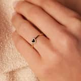 Vergoldeter Ring aus 925 Silber mit herzförmigem schwarzem Achat