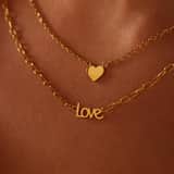 Myla stainless steel goldplated ketting met een hartje en love voor dames