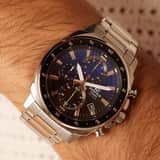 Edifice Uhr mit Stahlband EFV-600D-2AVUEF
