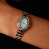 Regal horloge blauwe wijzerplaat met steentjes
