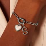 Charm aus Edelstahl, Buchstabe