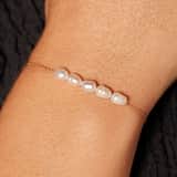 14 Karaat gouden armband met 5 parels