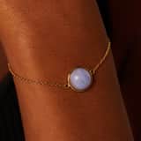 Armband aus Edelstahl, vergoldet, mit blauem Spitzenachat