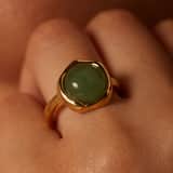Stainless steel goldplated ring met groen aventurijn voor dames