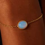 Armband aus Edelstahl, vergoldet, mit Opal