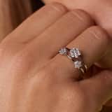 Zilveren ring bloem met zirkonia voor dames