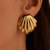 Stainless steel goldplated oorknoppen schelp