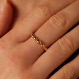Stainless steel goldplated ring bol