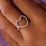 Silberner Ring mit Zirkonia